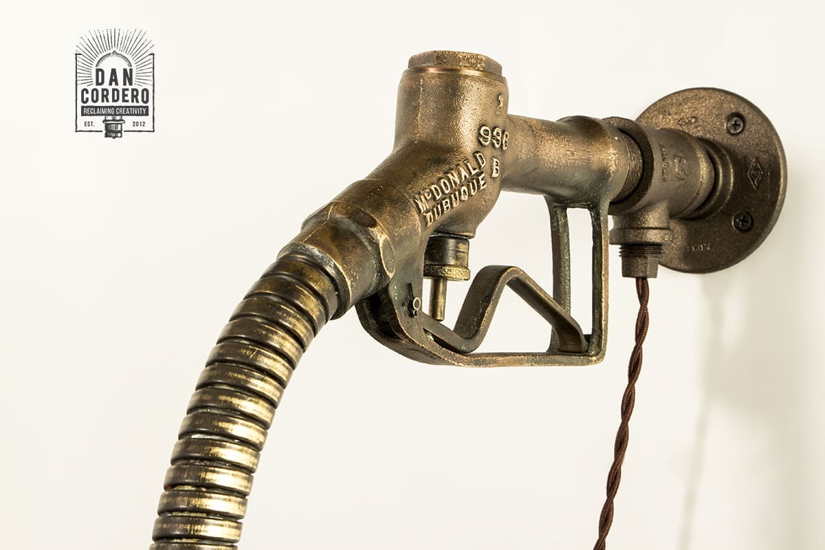 Gas_Pump_Nozzle_Lamp_3